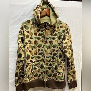 Burton Camo Zip Up sweatshirt